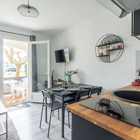 Apartment Cosy Avec Terrasse - - 4 Pers - Fr-1-319-592